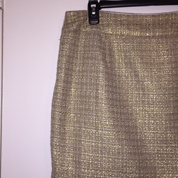 Banana Republic Gold Tweed Skirt - Picture 2 of 4